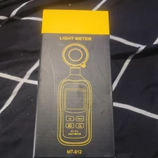 MT-912 Light Meter Digital Illuminance Handheld Ambient Temp Measurer Item#1064