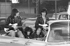 Johnny Ramone Joey Ramone Marky Ramone Dee Dee Ramone The Ramones - Old Photo 25