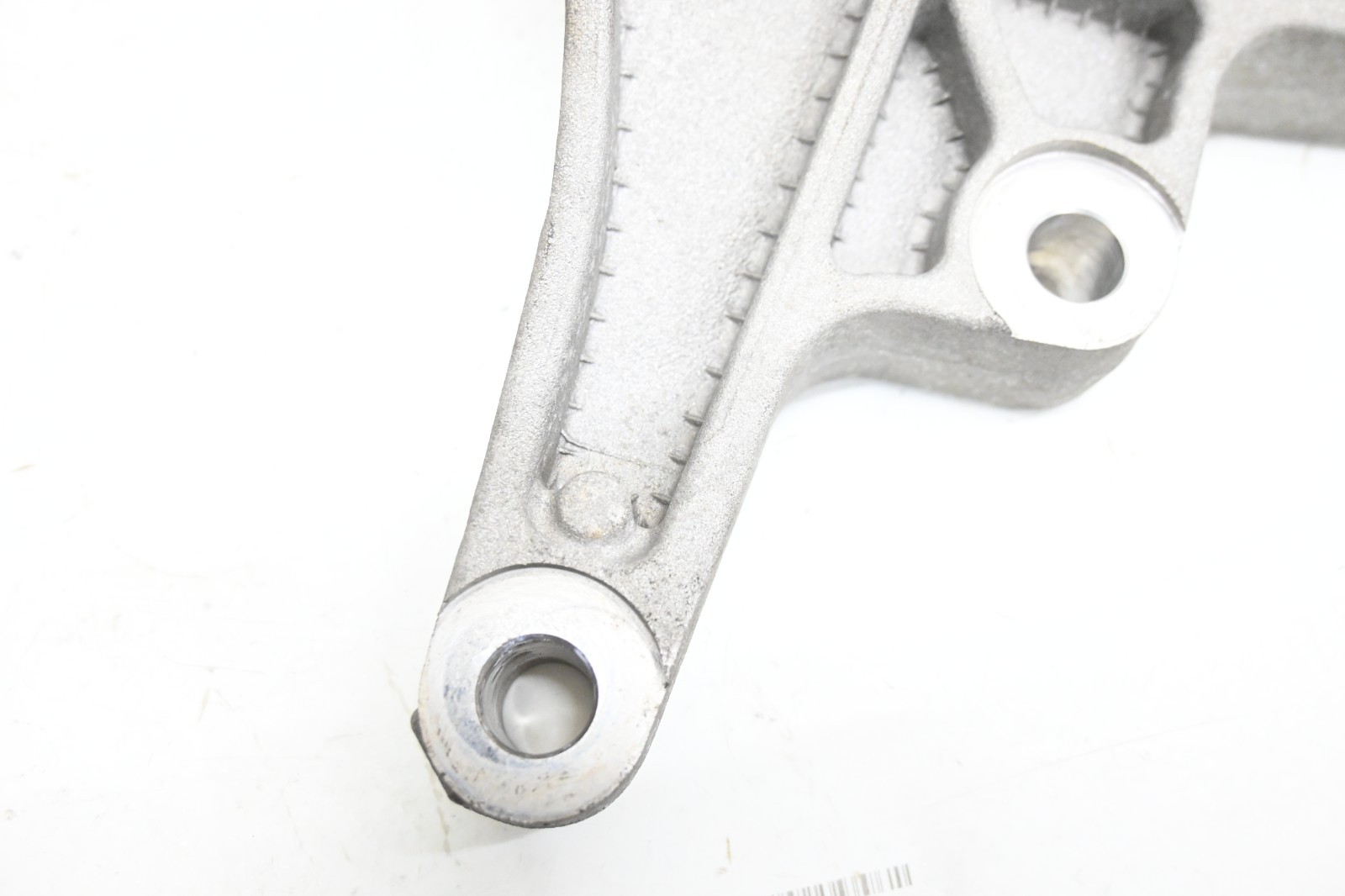 ⭐ 14-21 Maserati Ghibli Quatt Front Crossmember Gear Box Support Bracket Oem