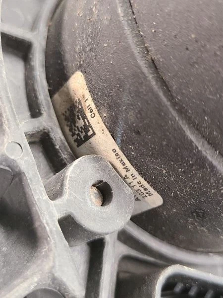 2011-2014 CHRYSLER 200 Radiator Fan Motor Fan Assembly 68020410AA  - Imagem 4 de 4