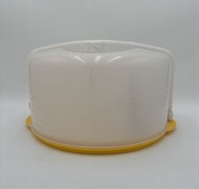 Tupperware Large Round Cake Pie Taker Carrier Hors d  oeuvres Server 3062 New