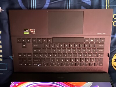 OMEN by HP Laptop 16z-c000 AMD Ryzen 5600H with Radeon 3301 Mhz