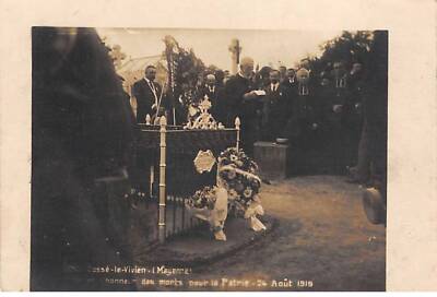 53 - Nr. 88237 - Cosse-Le-Vivien Ehre Des Morts für La Patrie - Karte