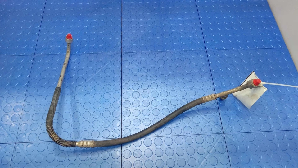 2001-2005 Chevy Silverado AC Suction Hose 8 Cyl Genuine OEM 15187285 - Image 2 of 4