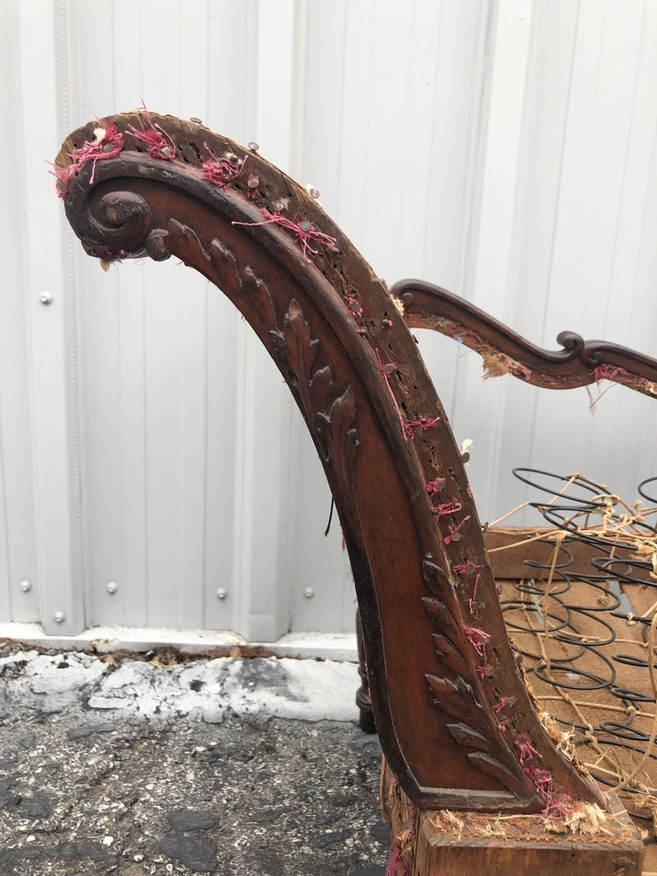 "Sofá chaise lounge para niños tallado victoriano raro 27"" X 46"" X 22""" Foto 4 de 4