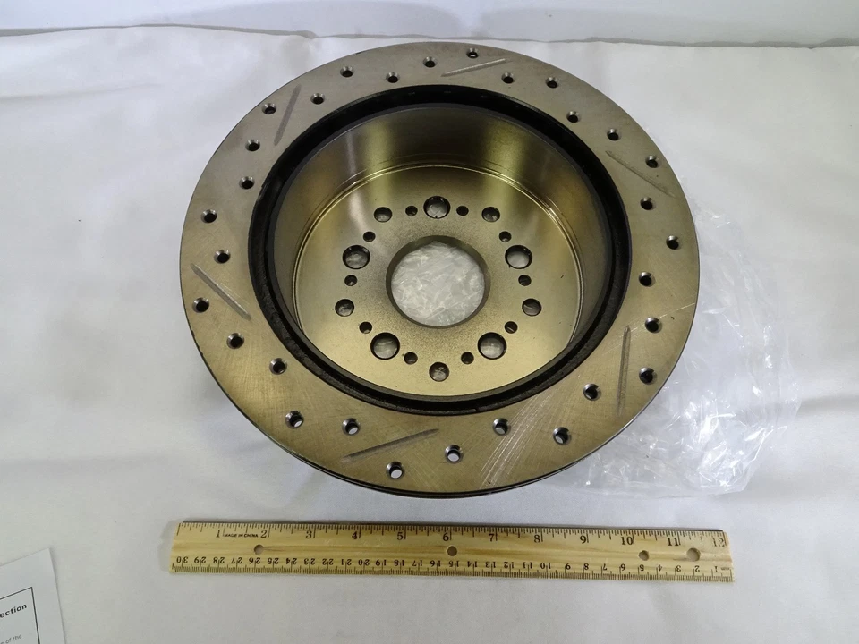 Rotor de freno deportivo perforado/ranurado StopTech 127,44082L (trasero izquierdo) LEXUS SC300 Foto 4 de 4