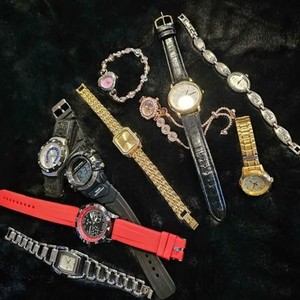 Resellers lot #104R of working watches Resell Watches | eBay main image 4