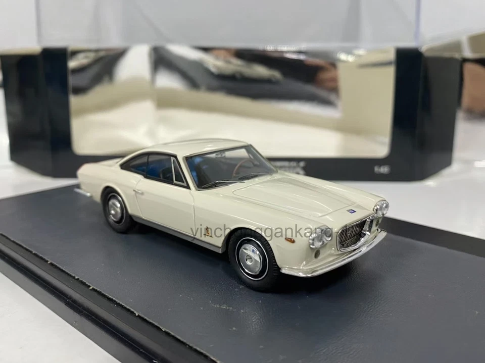 Matrix 1/43 Lancia Flaminia 3C 2.81963 resin car model - Image 3 of 4