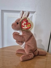 Original Ty Beanie Baby- Pouch the Kangaroo Vintage 1996 Stuffed Animal MWMT