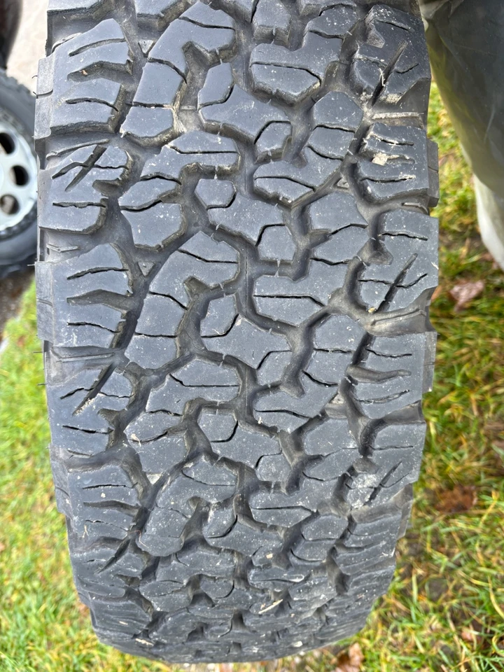 Kompletträder Ganzjahresreifen Sprinter (W907) AT-Reifen 16" Stahlfelge - Bild 2 von 4