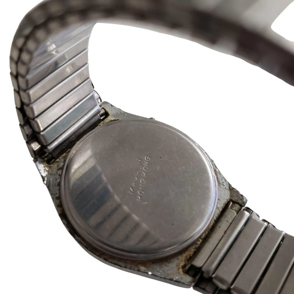 ***RARE*** MAJESTRON VINTAGE 80s DIGITAL QUARTZ SILVER WRIST WATCH-NOT WORKING - Image 4 of 4
