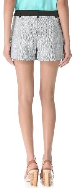 $498 Pantalones Cortos Nanette Lepore Soul Cuero Esmaltado Estampado Animal Blanco Negro EE. UU. 6 Foto 2 de 4