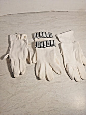 3 Pair of White Small Young Girls Gloves.
