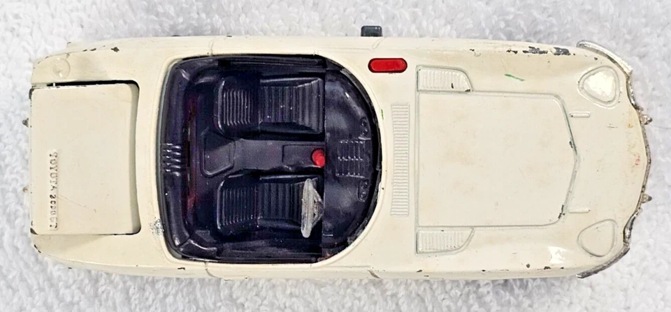 Corgi Toys 007 James Bond Toyota 2000 GT Diecast Car GT Britain VTG Original - Image 4 of 4