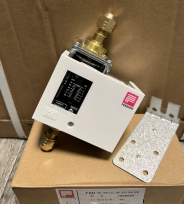 NEW Fengshen FSD35CHE Differential Pressure Controller
