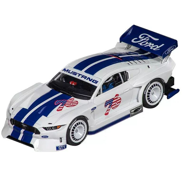 MODEL CAR RACING SET 1/24・1/32 Carrera 30033 Digital 1:32 Starter Set 2x Ford Mustang GTY