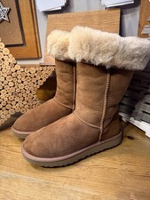 UGG ladies Natural Tall Chestnut Sheepskin Boots Size 5.5 UK 38.5 EUR