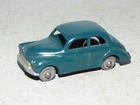Matchbox Lesney 46 Morris Minor 1000 4 door saloon dark green, metal wheels