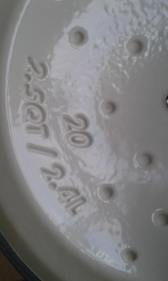 Berndes - Casserole Dish/Pan + Lid - Round, Cast Iron, Pale Green, 2.5Qt, 2.4L - Image 4 of 4