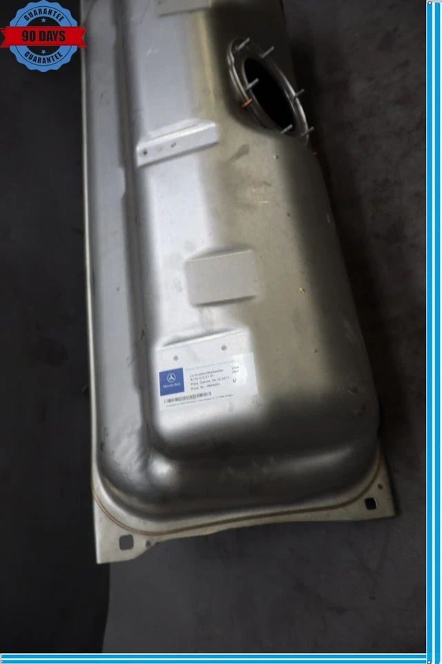 Conjunto de depósito de tanque de gasolina 12-17 Mercedes R172 SLK250 1724700101 FABRICANTE DE EQUIPOS ORIGINALES Foto 4 de 4
