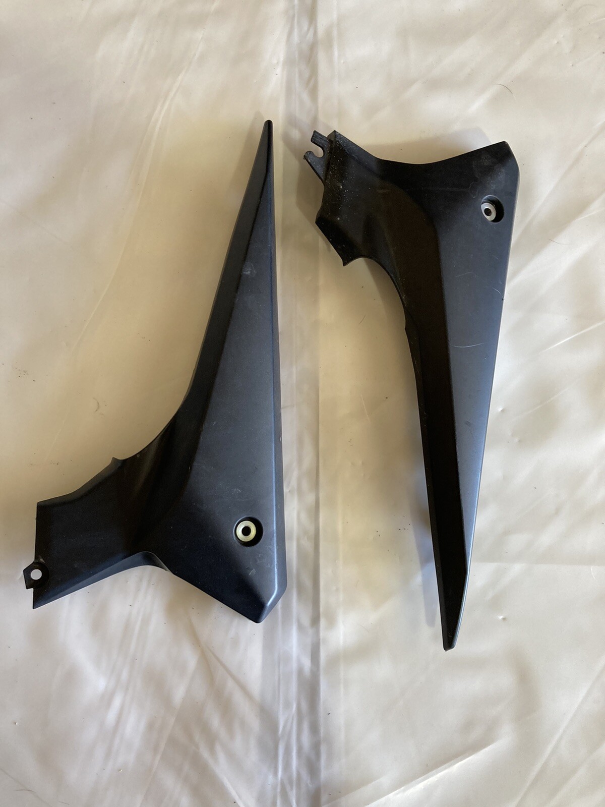 0917 YAMAHA FZ6R OEM RIGHT LEFT FRAME MID SIDE COVERS COWLS PANELS