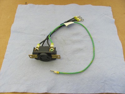GIRA prise de courant 0487112 Nema 5-20r flaeche Reinweiss