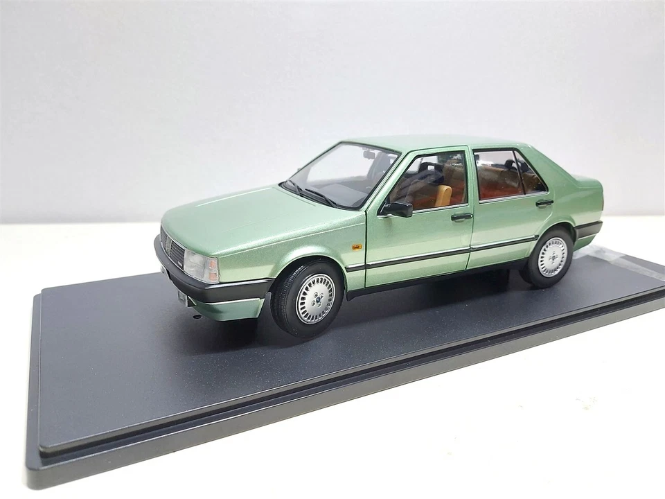 Fiat Croma 2.0 Turbo i.e. Verde del 1988 - 1/18 Mitica - Immagine 3 di 4