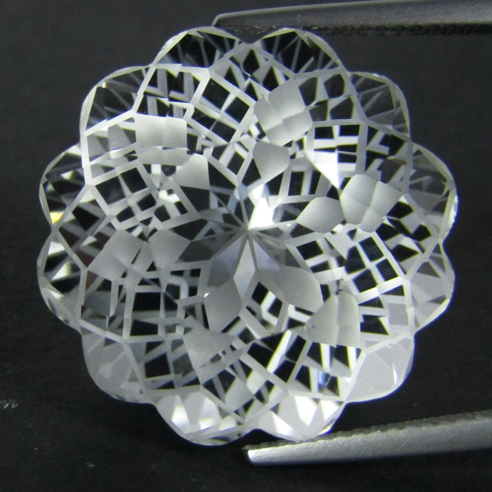 53.63Cts Mesmerizing Natural Hand Cut White Topaz Round Magical Cut Collection - Image 3 of 4