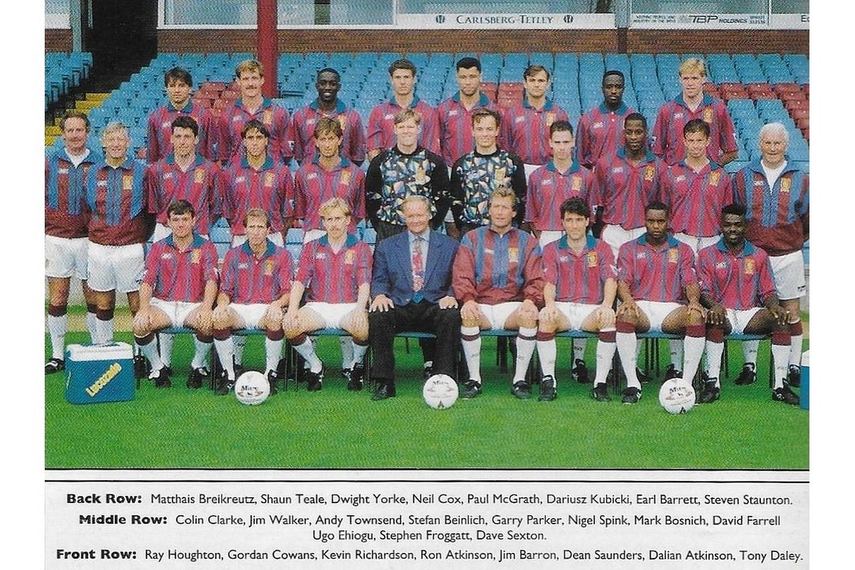 Écharpe De Foot Vintage Aston Villa – Finale Coupe 1993/94 – Rétro