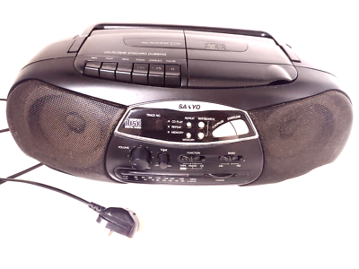 Vintage Rare Sanyo MCD-Z100F Radio Cassette + CD Player Boombox