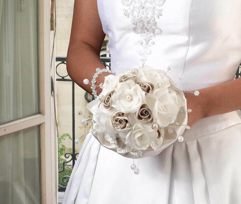 ramo de novia topo marfil rosa boda novia boda flores Foto 3 de 4