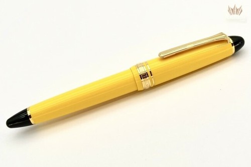 ¡PLUMA ESTILOGRÁFICA ESTÁNDAR SAILOR 1911 TALLA MEDIANA CON ADORNOS DORADOS ESPECTACULAR!!¡! - Imagen 3 de 8