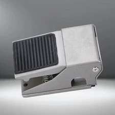 Pneumatic Foot Pedal Valve FV-320 Momentary 3 Way 2 Position 1/4"PT ThreadedhS4D