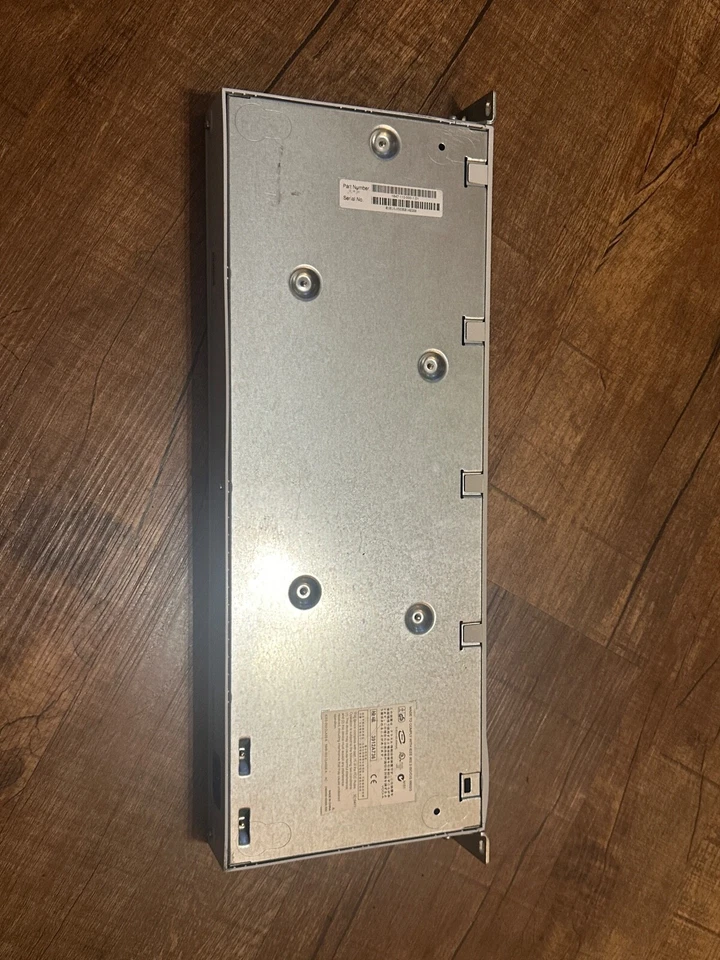 3Com Superstack 3 Baseline 10/100 Switch 1647-110-000-1.01 / Good Condition - Image 4 of 4