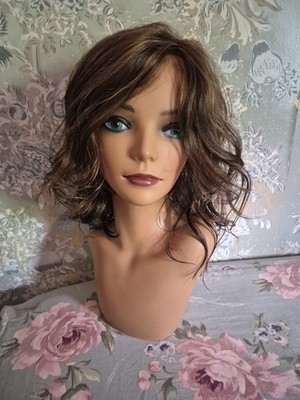 Estetica High Society Wavy BROOKLYN R6/28F Synthetic Wig Average StretchyCapSALE