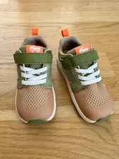 See Kai Run Viento Sneakers Kids Size 10
