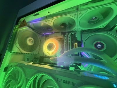 High-End Gaming PC Ryzen 7 9800X3D | 16GB DDR5 | 1 TB SSD | RTX Ready | 750W PSU