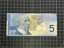 2002 Canadian $5 Dollar Bill - Bank of Canada - Circulated