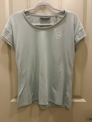 Elbsand Women s M Sage Green Athletic T-Shirt German Casual Coastal Logo Shirt
