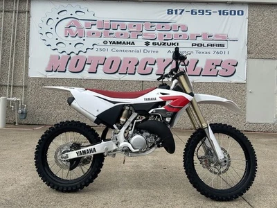 Yamaha White Motorcycles Sold by Dealers for sale | eBay