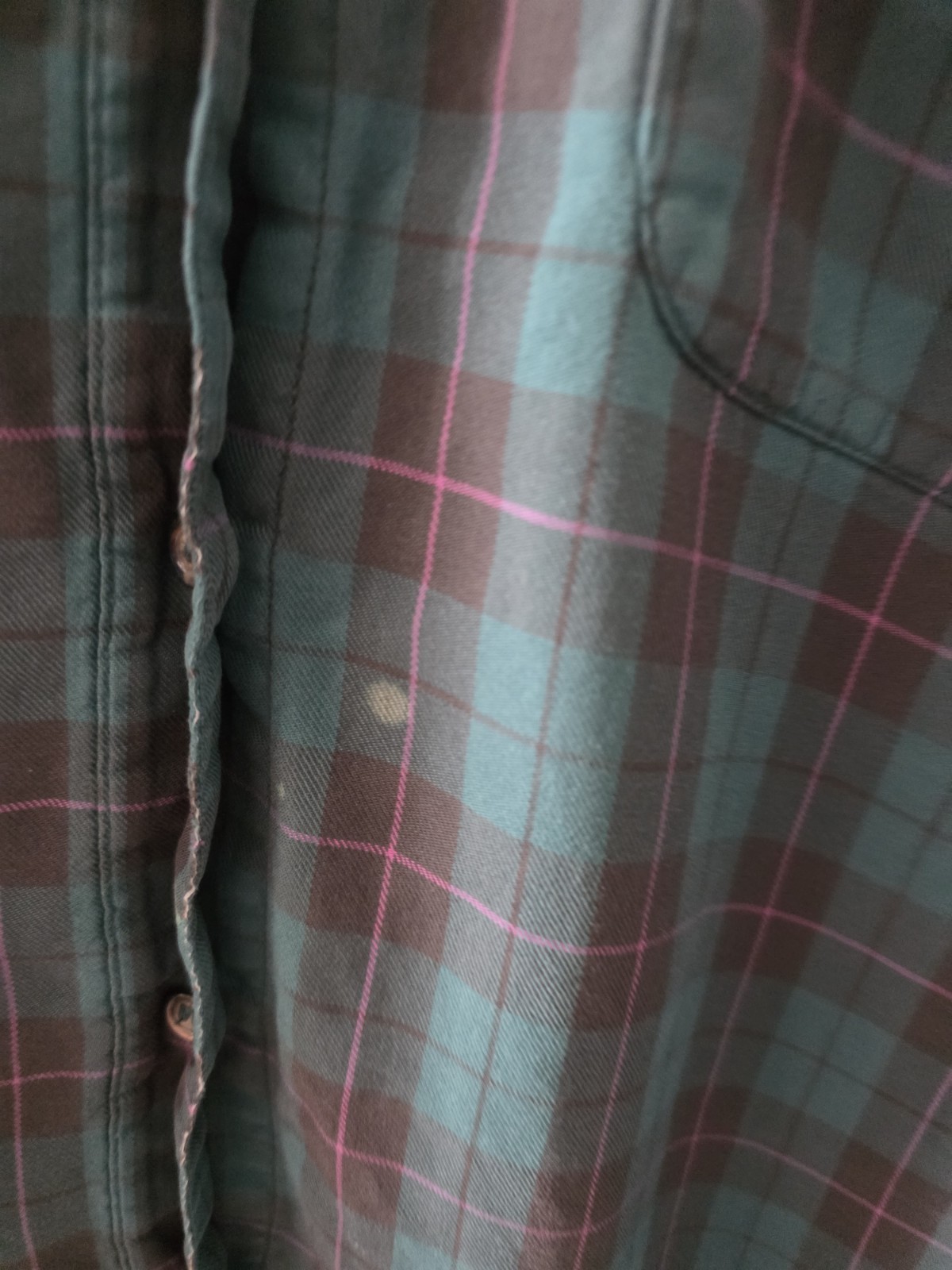 Patagonia Women's Green & Black Plaid Long-Sleeve Shirt Size Large image 2