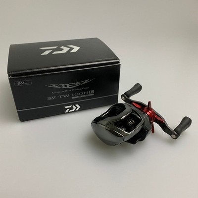 [EXC] DAIWA 24STEEZ SV TW 100HL SLP Works Custom mit Box Gunmetal Red - aus...