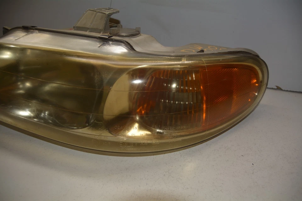 1998 - 1999 DAEWOO NUBIRA FRONT LEFT DRIVER SIDE HEAD LIGHT LAMP OEM, 114-58672 - Image 2 of 4