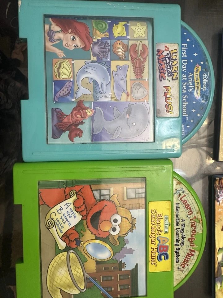 Fisher-Price 2002 Learn Through Music Elmo Scavenger Hunt And Arial’s Cartridge - Image 2 of 4