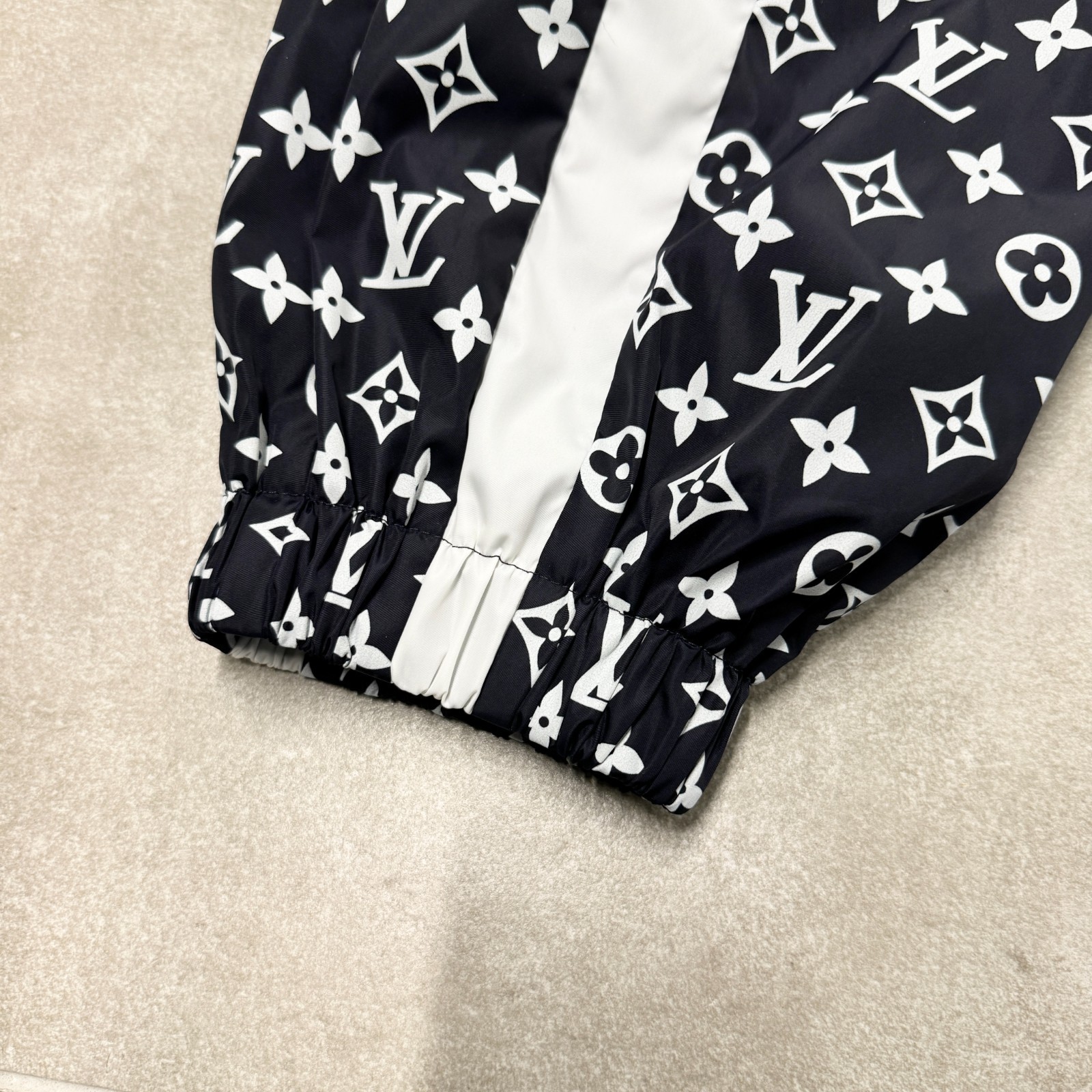 Louis Vuitton 1AFWQB Monogram Printed Track Pants Blue White RRP £1720 / UK. L image 8
