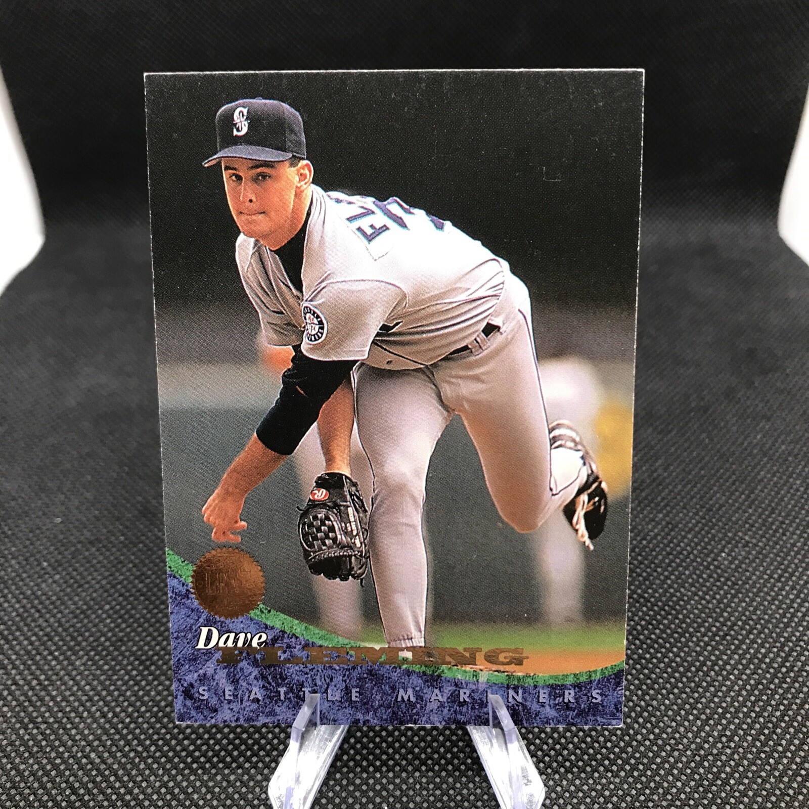 1994 Leaf Dave Fleming Card #149 BASEBALL