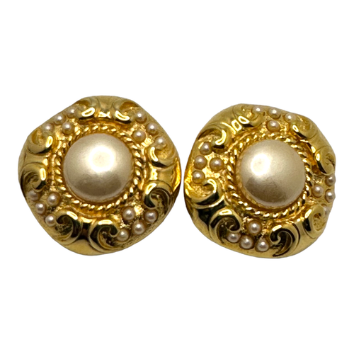 Vintage 1980's Carol Lee Matte Gold Tone Faux Pearl Round Clip On