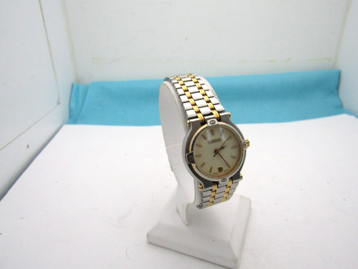 【稼働品】GUCCI■9000L レディースウォッチ　95 Ladies 9000L Two-Tone Stainless Diamond-Markers Gucci Watch
