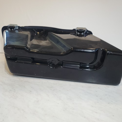 1994-2013 Harley-Davidson OEM Touring Right Saddlebag & Lid Vivid Black - Picture 11 of 15