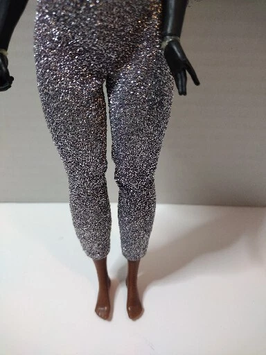 Mattel DC Super Hero Girl's Catwoman GFX18 2019 pelo púrpura afroamericano 10" Foto 2 de 4